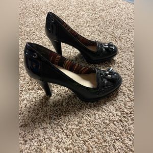 Anne Klein IFlex Heels
